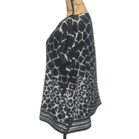 Vince Camuto Black & White Animal Print Top XS - Picture 3 of 5